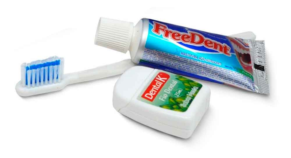 Kits de higiene bucal são entregues em hospitais