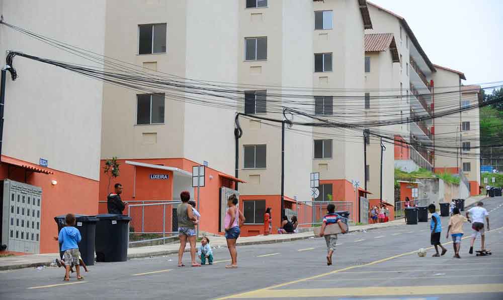 Goiás: Pra Ter Onde Morar, lei que dá direito à moradia a 30 mil famílias