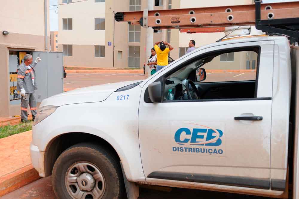 CEB executa melhorias em quatro regiões do DF