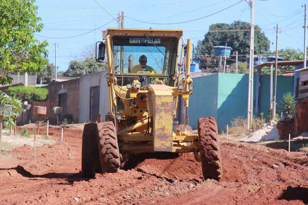 Bairro Jardim Barragem I está recebendo pavimentação