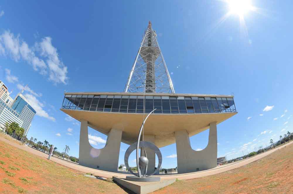 Brasília comemora 63 anos com shows gratuitos e atrações pela cidade