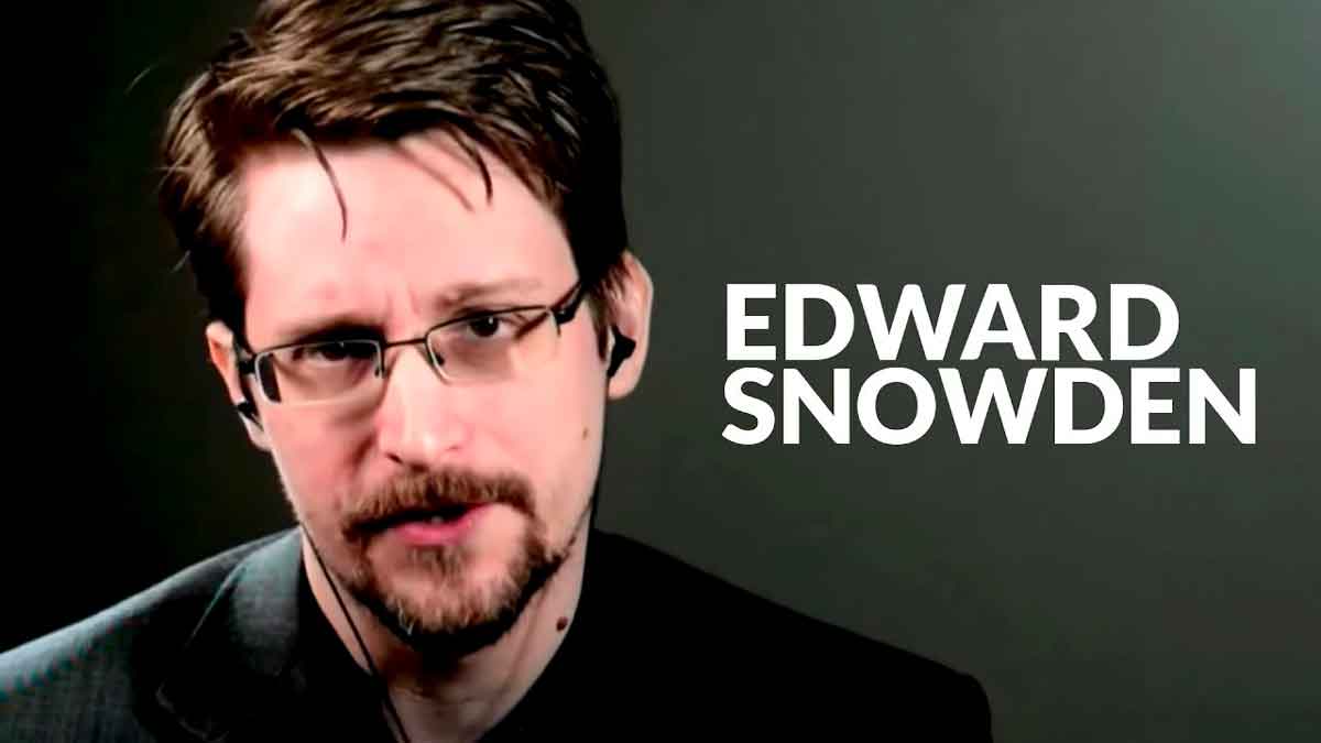 Rússia concede residência permanente a Edward Snowden