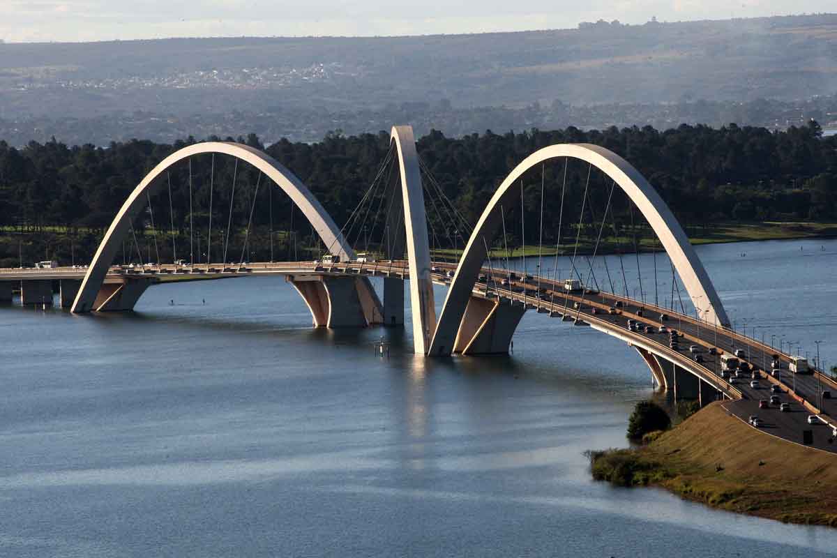 Ponte JK interditada neste final de semana