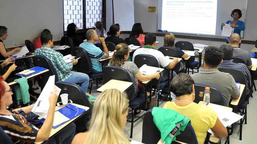 Magistério e Assistência terão novo Plano de Cargos e Salários