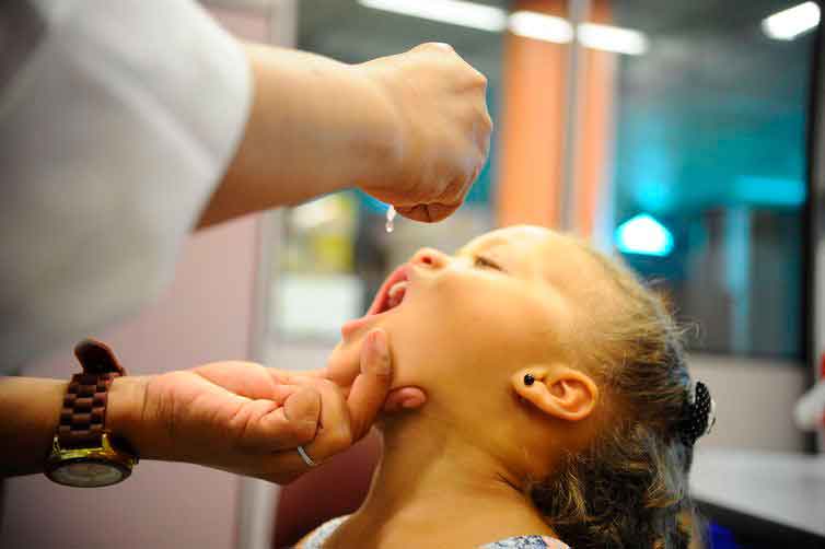 Sem casos desde 1989, Opas vê risco alto de poliomielite voltar ao Brasil