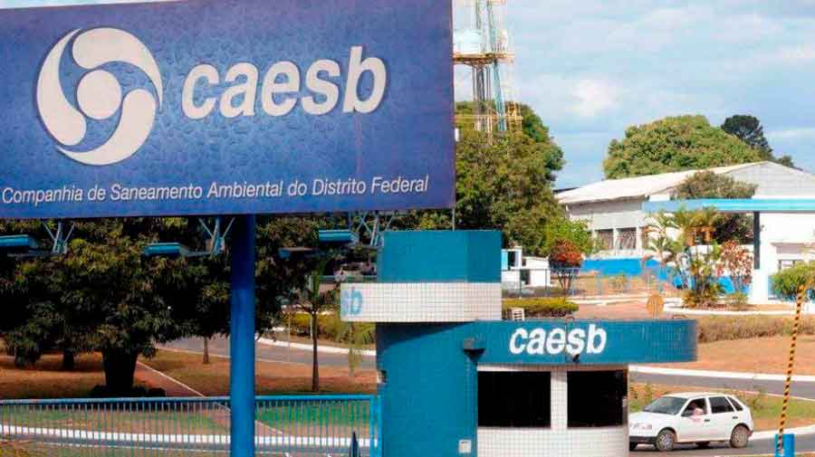 Caesb seleciona estagiários para três níveis de ensino