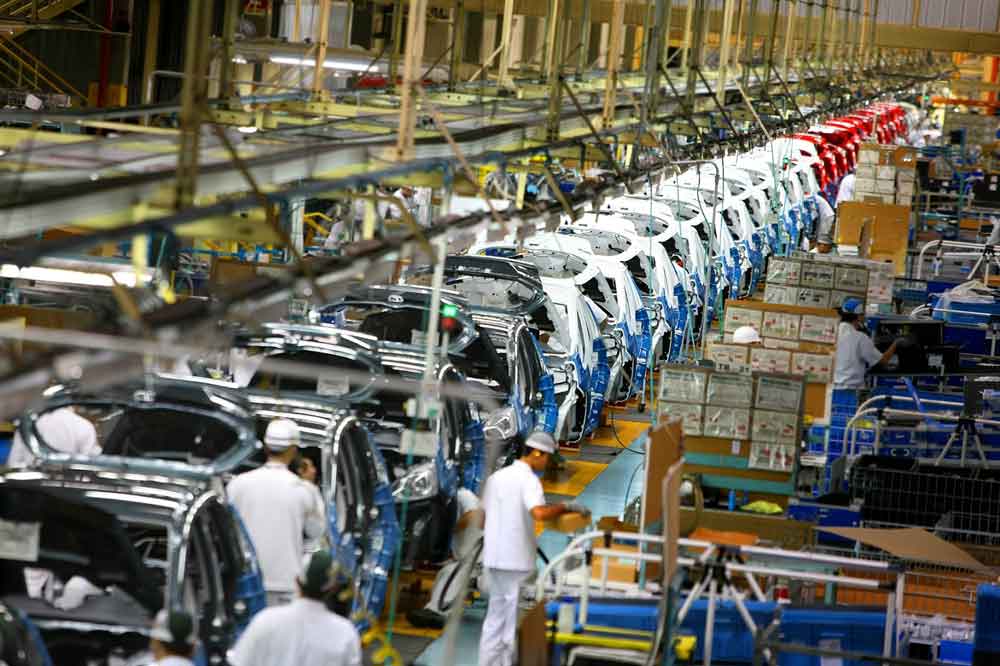 Pandemia motiva Volkswagen a suspender produção no Brasil