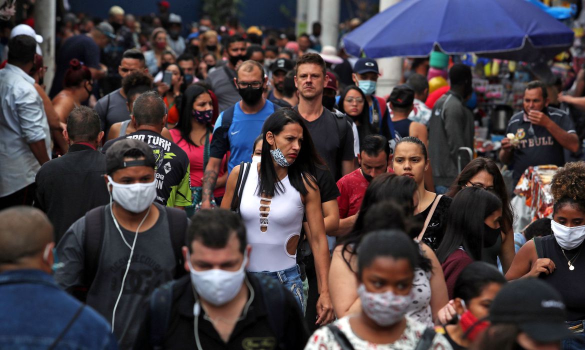 DF flexibiliza uso de máscaras em ambientes abertos a partir de hoje