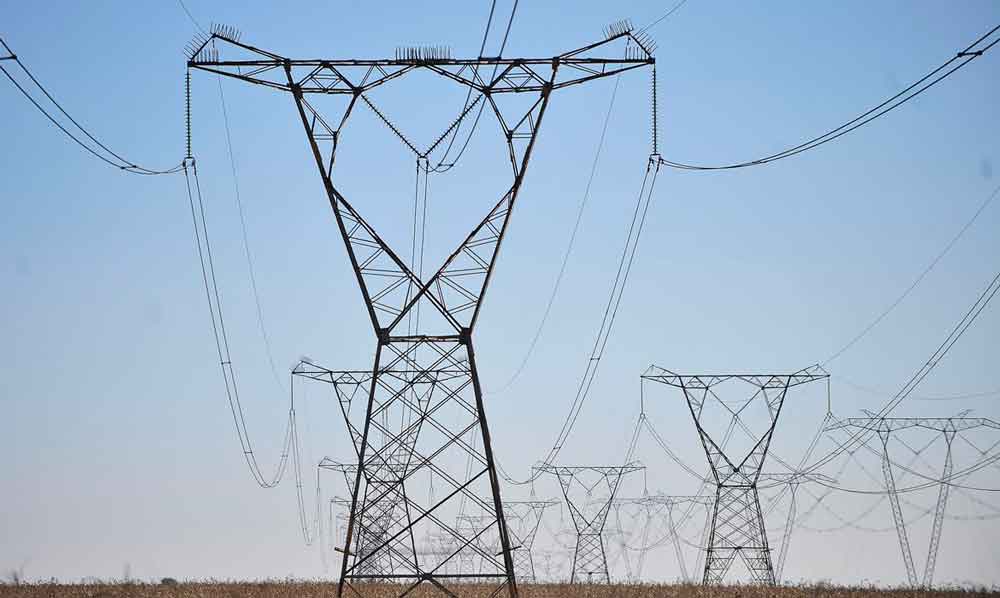 Governo contrata 4,6 GW de potência em leilão de reserva de energia