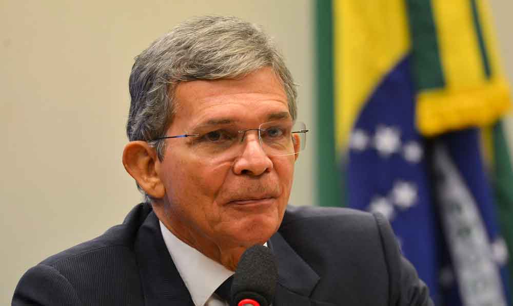 Bolsonaro indica Joaquim Silva e Luna para presidência da Petrobras