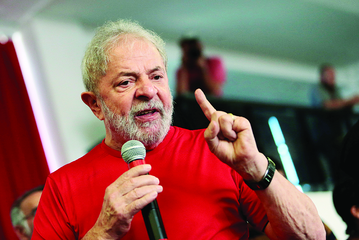 Lula facilitou oferta de crédito e deixou 25% dos brasileiros inadimplentes