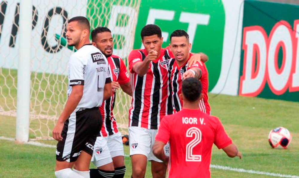 São Paulo goleia Inter de Limeira na primeira vitória com Crespo