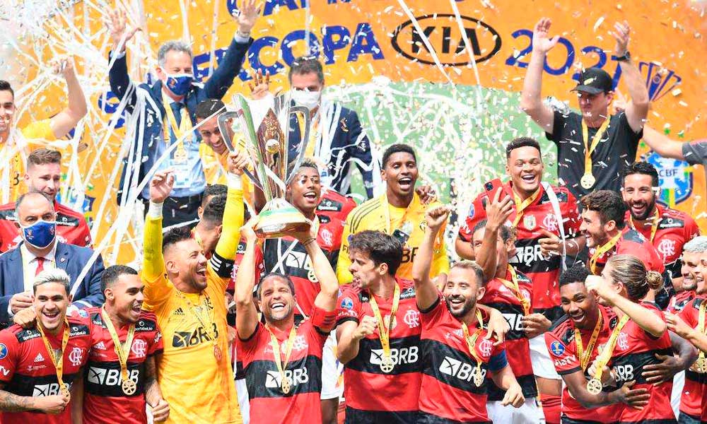 Flamengo vence o Palmeiras nos pênaltis e conquista a Supercopa do Brasil
