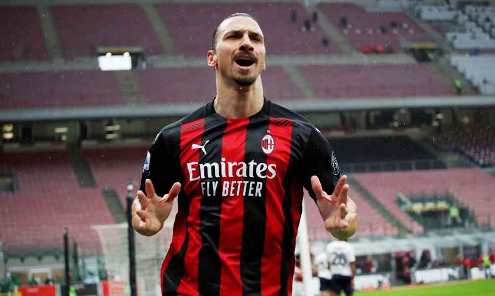Milan anuncia prorrogação de contrato com Ibrahimovic