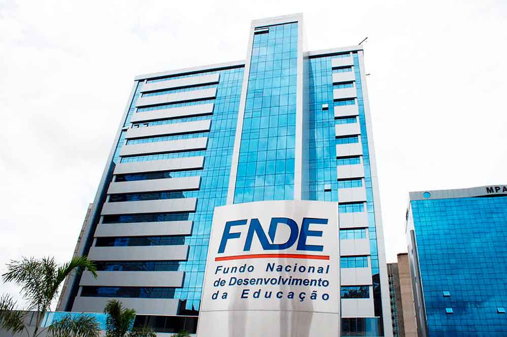 FNDE transfere R$ 425,72 milhões para escolas públicas de todo o país