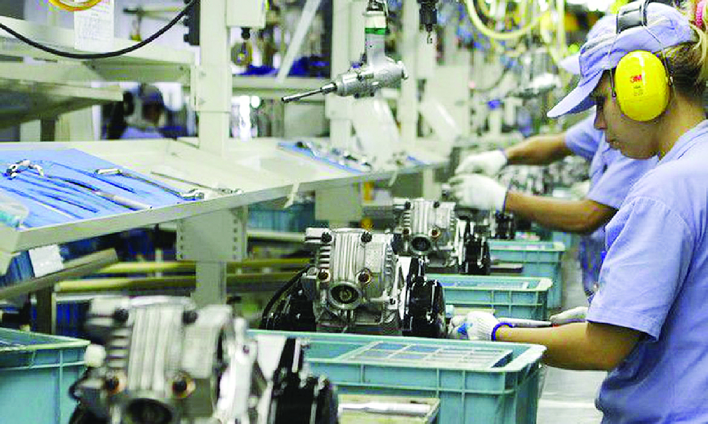 Produção e emprego da indústria recuam em janeiro, mostra CNI