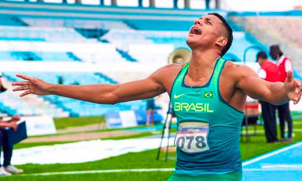 Atletismo: João Henrique Falcão garante vaga no 4x400m misto em Tóquio