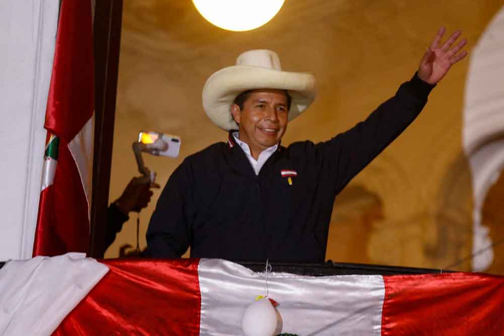 Júri eleitoral anuncia Castillo como novo presidente do Peru