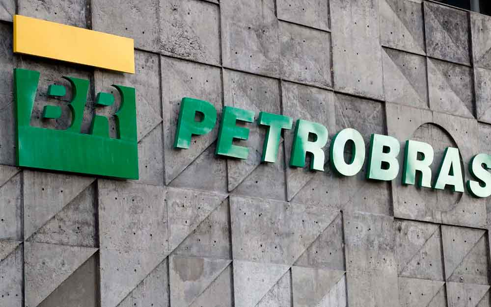 Governo federal anuncia troca de presidente da Petrobras