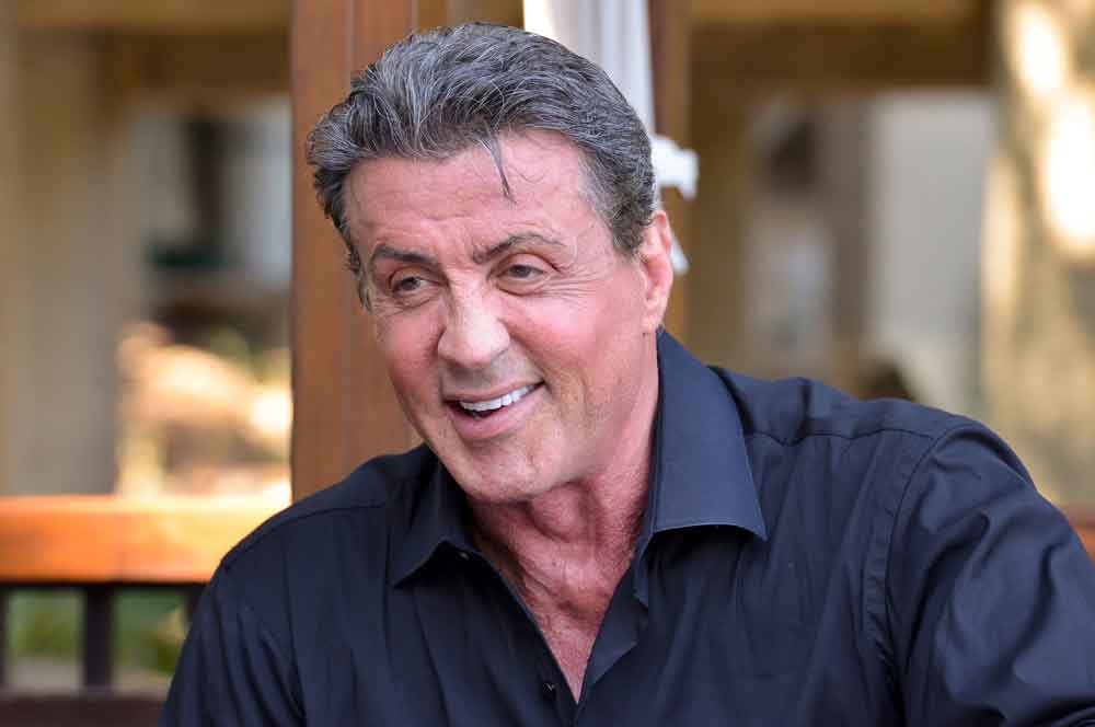 De cachorro vendido a estátua de bronze: as curiosidades de Stallone