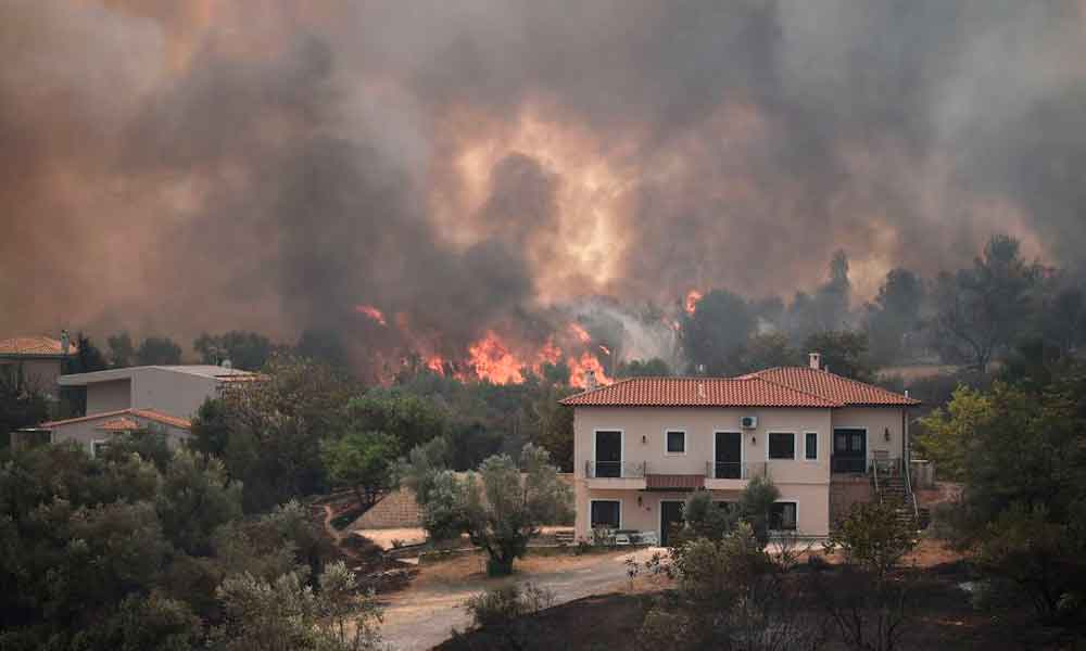 Grécia começa a avaliar danos após semana de incêndios devastadores