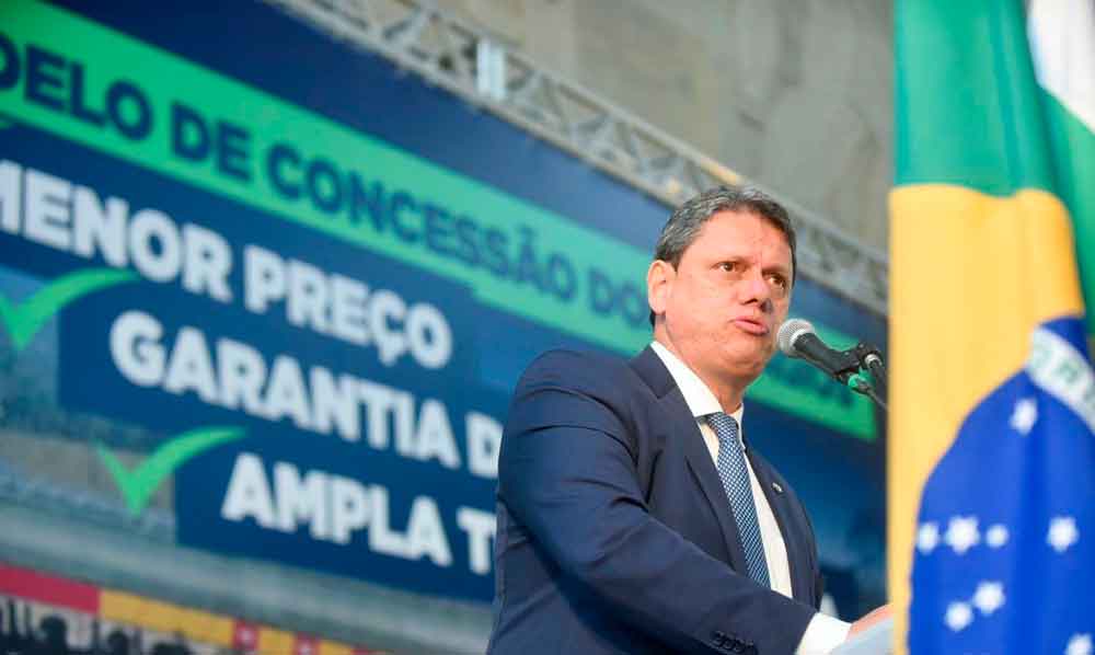Eleições 2022: Bolsonaro diz que Tarcísio deixa ministério dia 31
