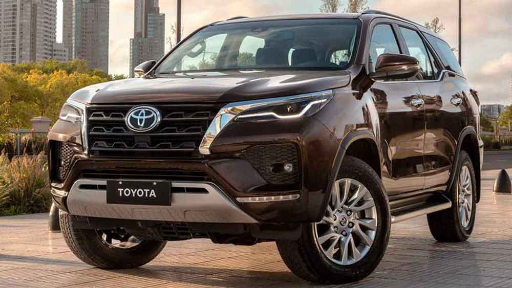 Mais caro, Toyota SW4 agora parte de R$ 262 mil