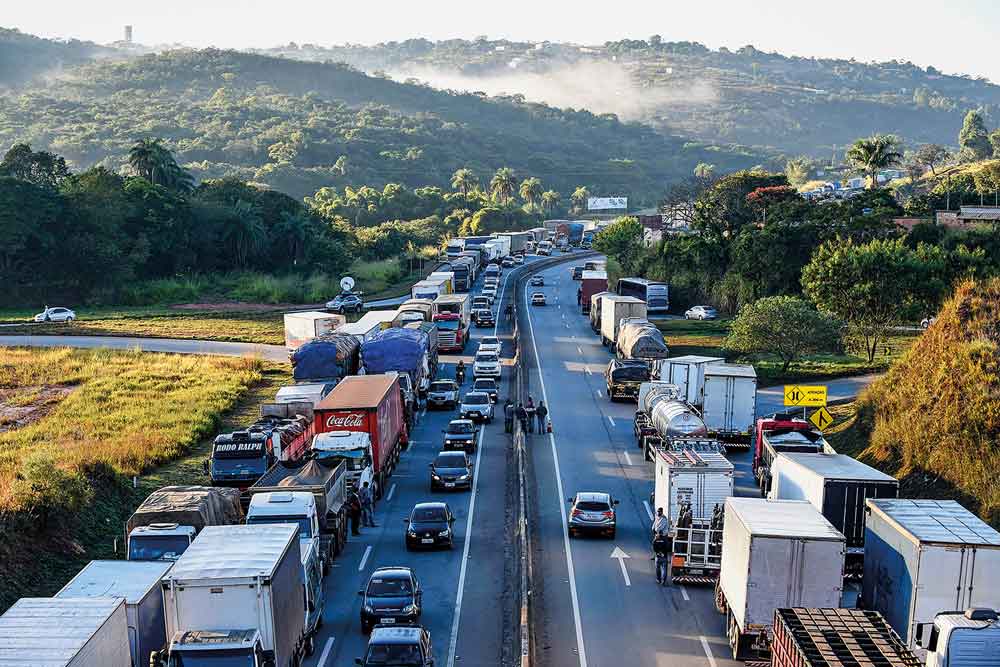 Caminhoneiros: não há mais bloqueio de rodovias, diz governo