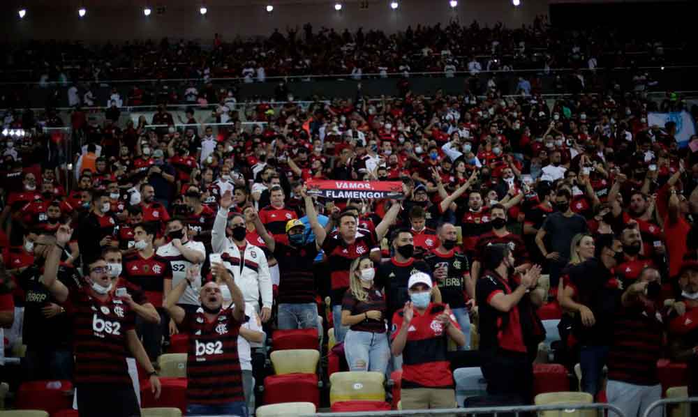 Flamengo comemora. Terá o maior estádio da América do Sul