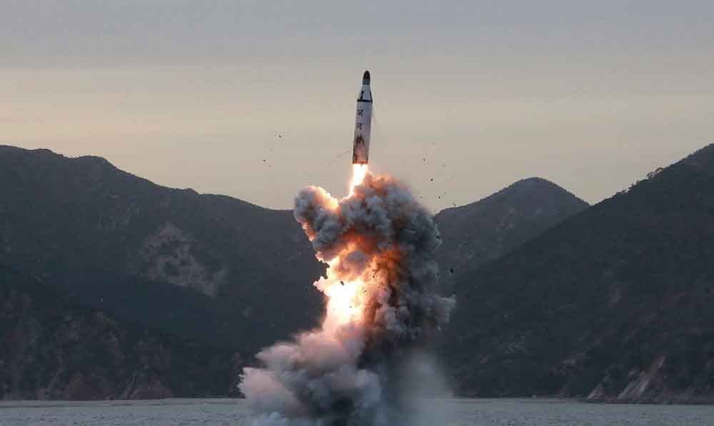 Guerra na Ucrânia e testes norte-coreanos aumentam as chances de uma ameaça nuclear?