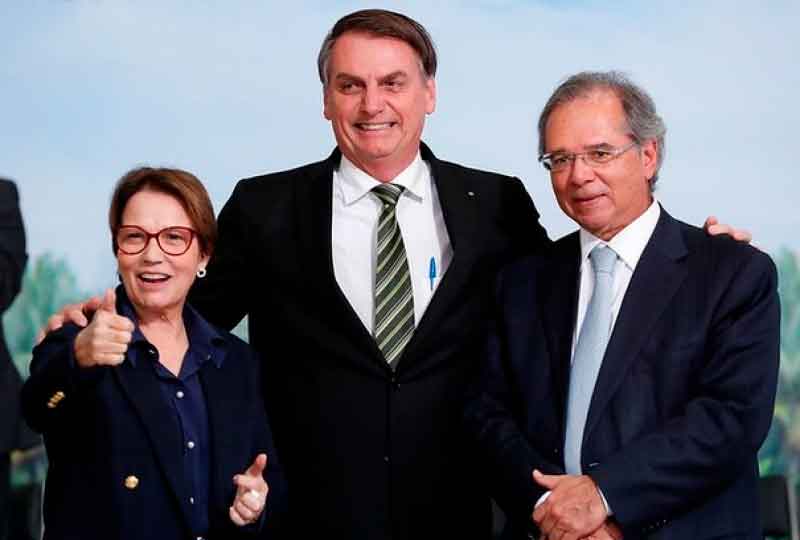 Bolsonaro debate agronegócio com Frente Parlamentar em Brasília