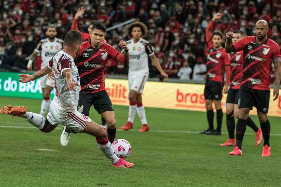 Flamengo x Athletico: veja onde assistir, escalações, desfalques e arbitragem