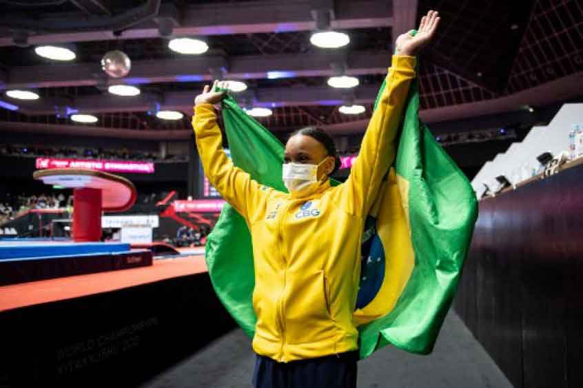 Rebeca Andrade conquista ouro no Mundial de Ginástica