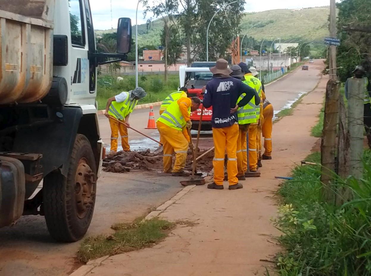 Pavimentação no Setor Habitacional Água Quente