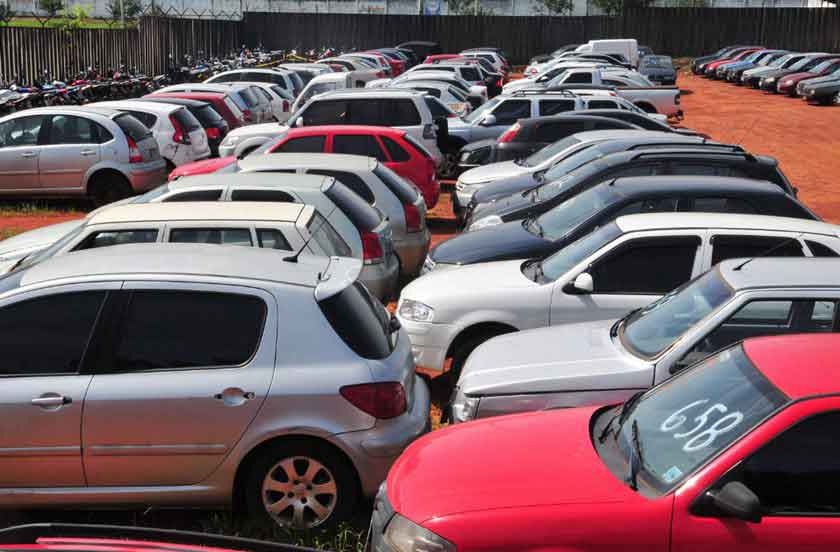 Goiás: Detran leiloará mais de 9 mil veículos nesta semana