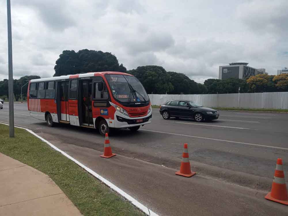 #TBT: Deu zebra! Relembre o nostálgico transporte público do Plano Piloto