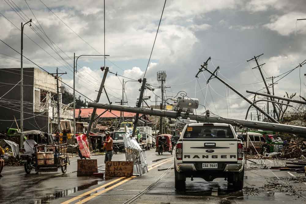 Passagem do tufão Rai deixa pelo menos 109 mortos nas Filipinas