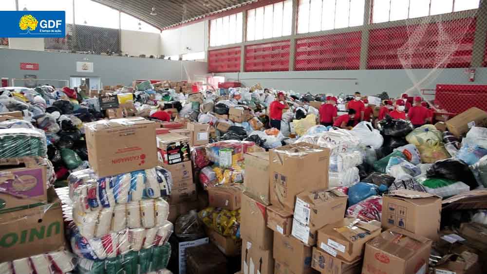GDF leva mais de 100 toneladas de donativos para o sul da Bahia