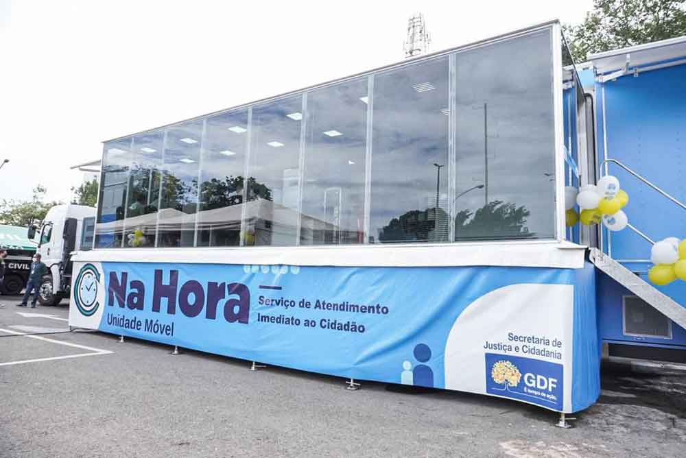 Unidade móvel do Na Hora oferece serviços em Planaltina e Ceilândia