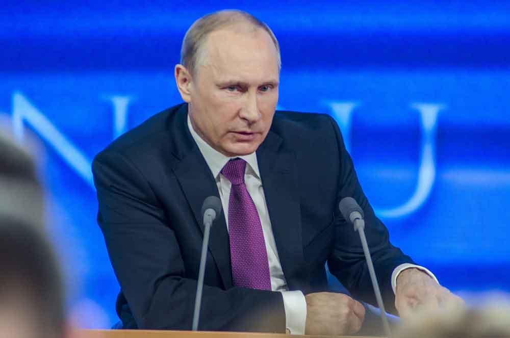 No Dia da Vitória, Putin acusa Ocidente de mover guerra contra a Rússia