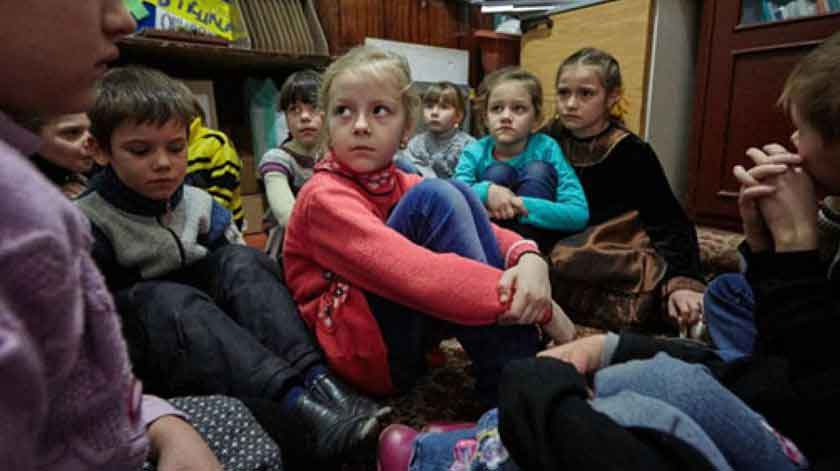 Mulheres e crianças refugiadas são alvo de tráfico sexual nas fronteiras da Ucrânia