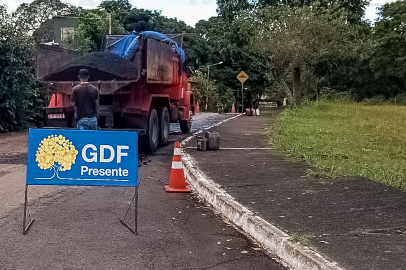 Manutenção e retirada de lixos no Lago Norte