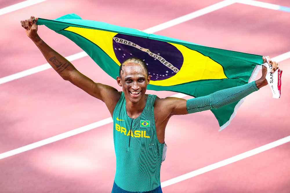 Alison dos Santos é campeão mundial dos 400m com barreiras