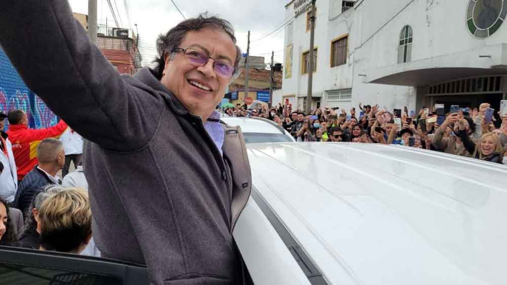 Gustavo Petro derrota Rodolfo Hernández e é eleito presidente da Colômbia