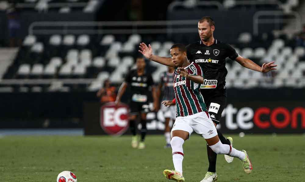 Fluminense domina Botafogo e vence com golaço de Manoel no Brasileirão
