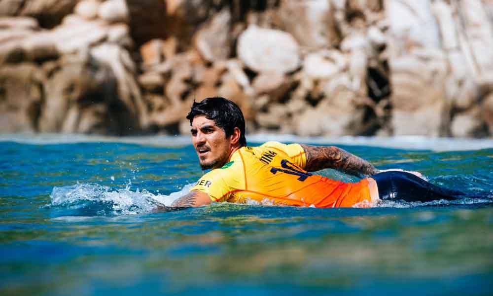 Surfe: Medina, Jadson e Filipinho seguem atrás do título em G-Land