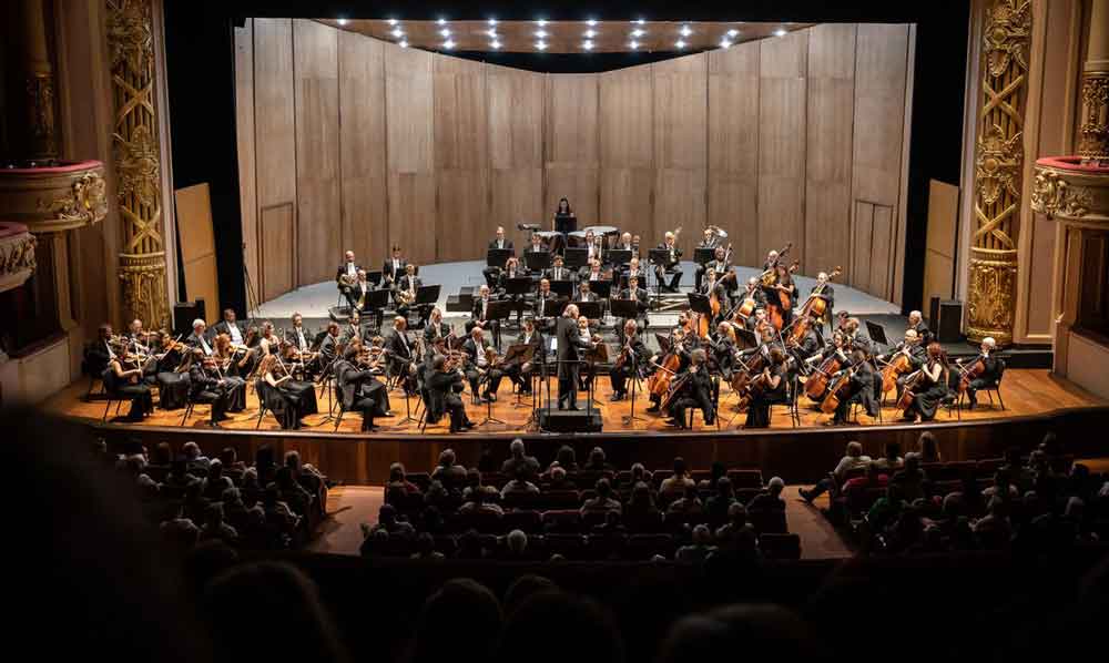 Orquestra encerra temporada de 2022 com clássicos de Natal e do cinema