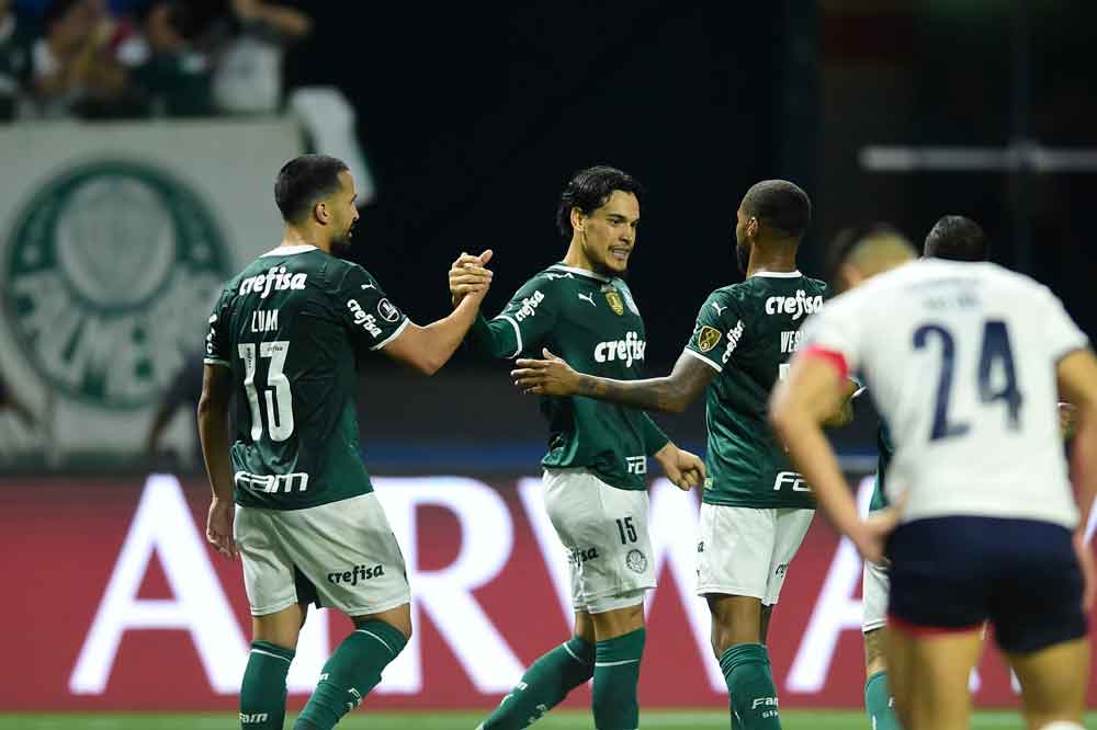 Palmeiras passeia no Allianz Parque e chega às quartas da Libertadores