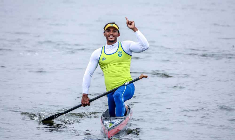 Isaquias Queiroz garante ouro no Pan-Americano de Canoagem no Canadá