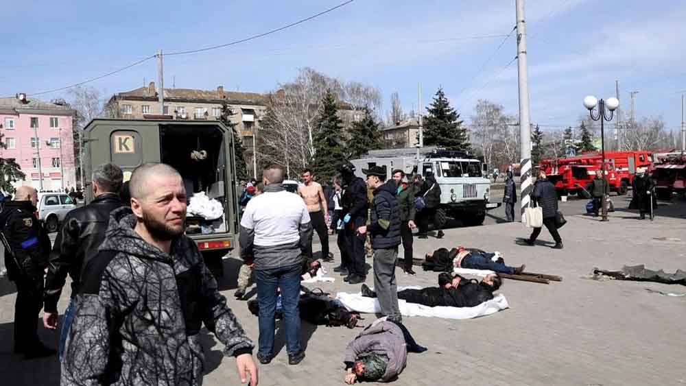 Número de mortos em ataque russo contra estação de trem na Ucrânia sobe para 25